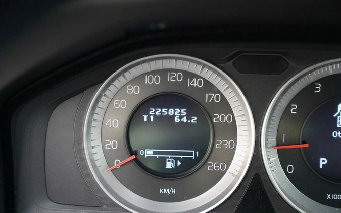 Volvo XC 60 cena 45700 przebieg: 219854, rok produkcji 2012 z Otmuchów małe 529